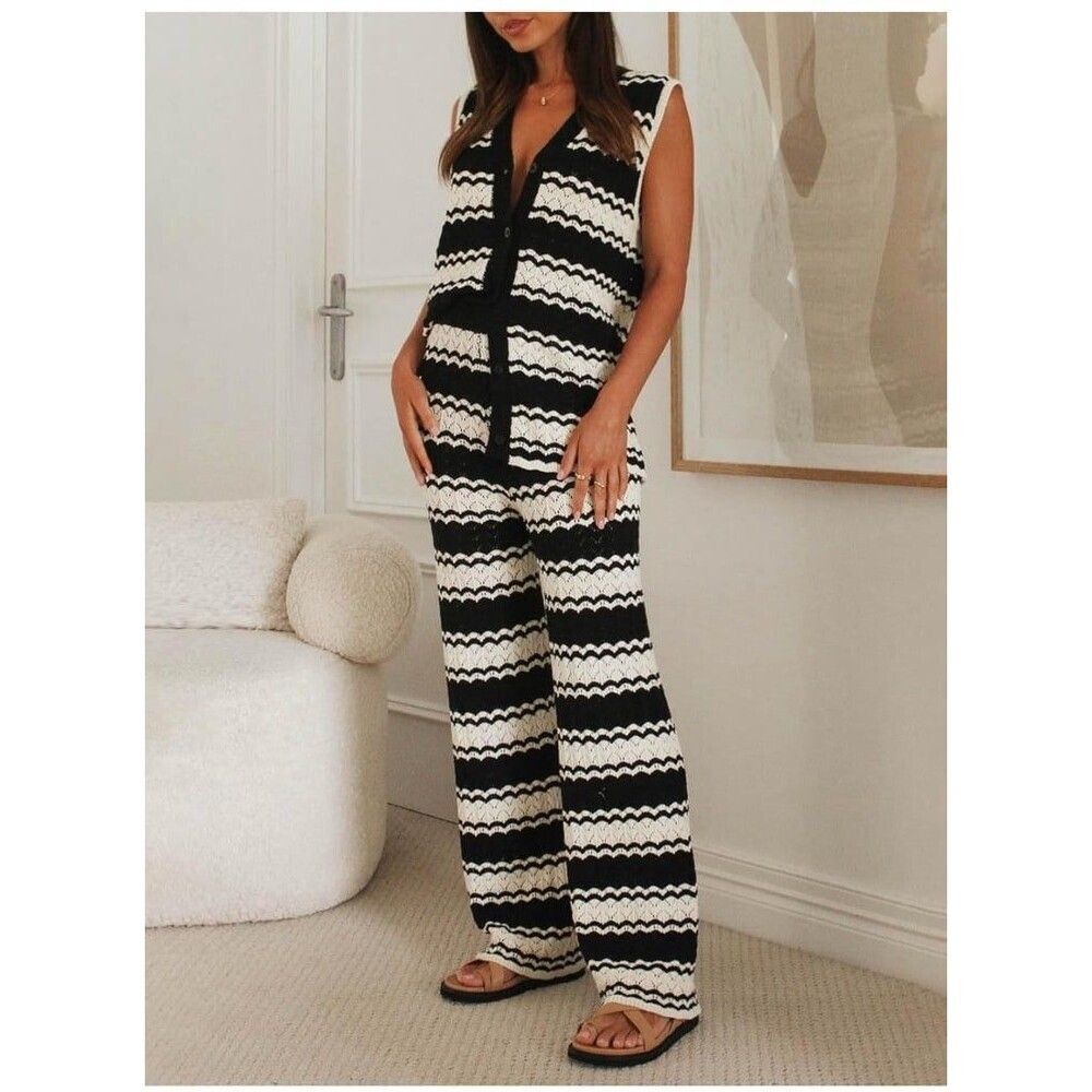 Women's Crochet Loungewear Two Piece Size L Stylish Cord Comfy Chic Loungewear